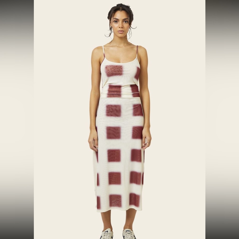Find me now the label Valentina Midi Dress NWOT XS/S